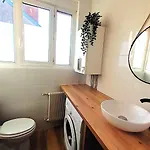 Apartment Le Joli - T2 - Cosy - Wifi - Tv - Lave-linge