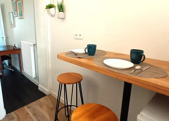 Le Joli - T2 - Cosy - Wifi - Tv - Lave-linge