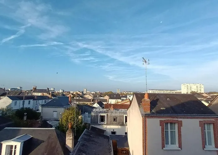 Апартаменты Le Joli - T2 - Cosy - Wifi - Tv - Lave-linge *